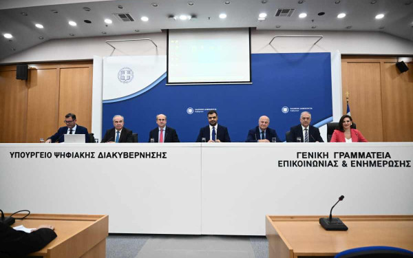 Η εξειδίκευση των μέτρων για τη στήριξη επιχειρήσεων στον πρωτογενή τομέα, τη μεταποίηση και τον τουρισμό