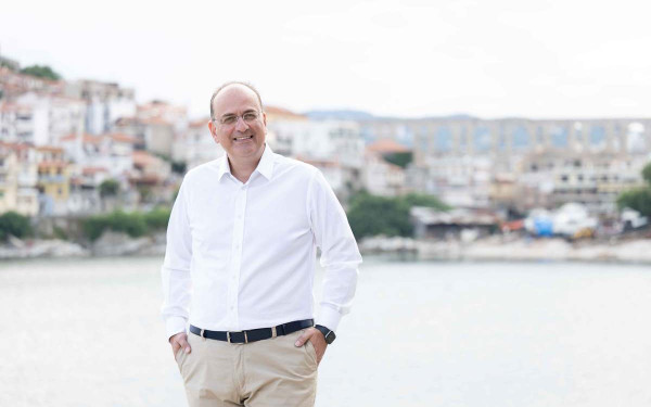 Μακάριος Λαζαρίδης στη «ΜτΚ»: Δεν είμαστε μαθητευόμενοι μάγοι, ούτε έχουμε λεφτόδεντρα