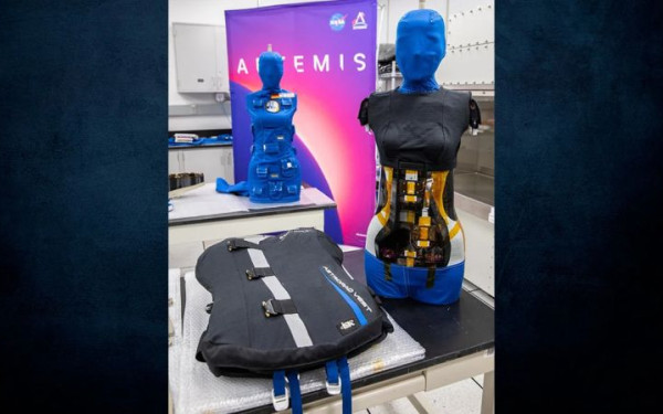 Πόση διαστημική ακτινοβολία δέχονται οι αστροναύτες - Τι αποκάλυψαν οι κούκλες Ζόχαρ και Χέλγκα που ταξίδεψαν στη Σελήνη