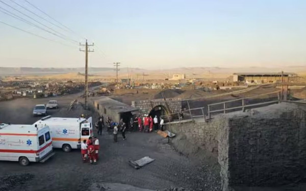 Έκρηξη σε ορυχείο στο Ιράν - Τουλάχιστον 51 νεκροί (βίντεο)