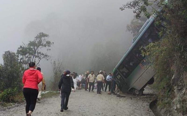 Περού: Τριάντα τουρίστες τραυματίστηκαν σε τροχαίο στο Μάτσου Πίτσου - Λεωφορείο έπεσε από ύψος 15 μέτρων (βίντεο, φωτ.)