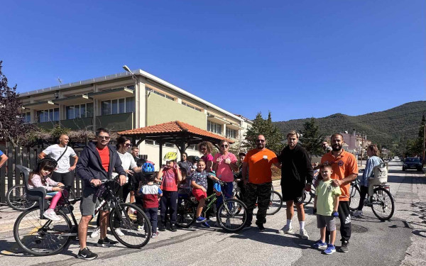 Χαλκιδική: Περιήγηση και ποδηλατάδα στον Πολύγυρο με ξεναγό τον πρώην δήμαρχο (φωτ.)