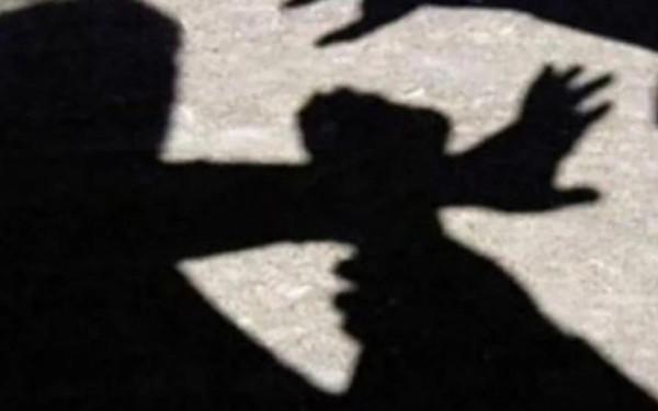 Πάτρα: Οπαδικό επεισόδιο στην Αγυιά - Του επιτέθηκαν και του έβγαλαν την μπλούζα της ομάδας που φορούσε