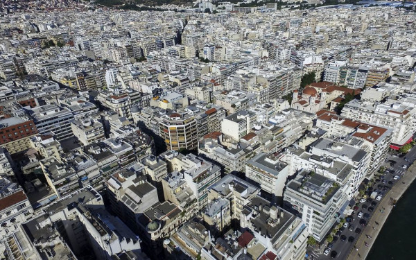 Θεσσαλονίκη: 30 ακίνητα, δημοτικά και δημόσια, ανακαινίζονται για να διατεθούν σε ευάλωτους συμπολίτες