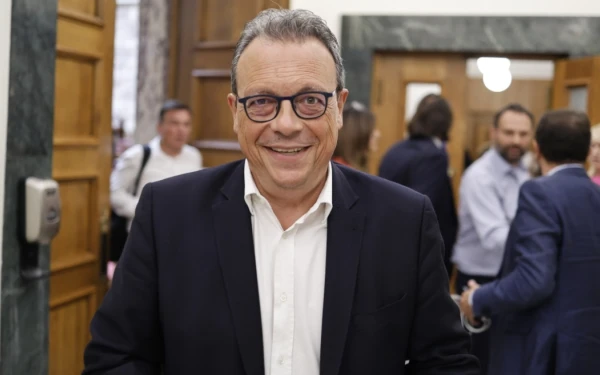 Σ. Φάμελλος : «Η διαγραφή Σαμαρά αποτυπώνει το αποτέλεσμα της πολιτικής Μητσοτάκη»