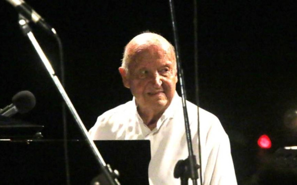 Πέθανε ο σπουδαίος συνθέτης Μίμης Πλέσσας λίγες μέρες πριν γίνει 100 χρονών