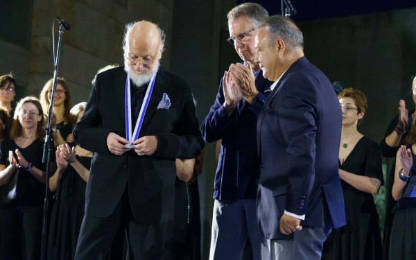 Αγγελούδης για Σαββόπουλο: "Αυτό το συναρπαστικό ταξίδι του Διονύση έχει πολλή αγάπη και πολλή Θεσσαλονίκη μέσα του"