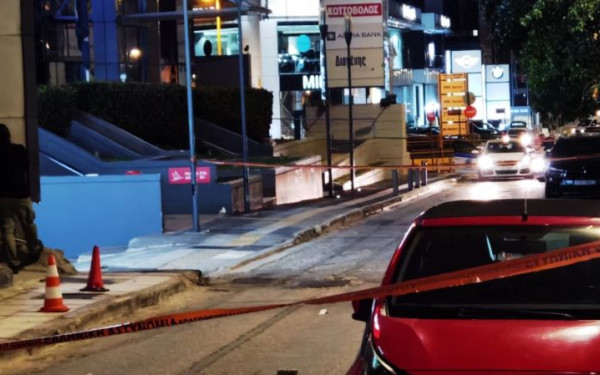 Αθήνα: Άγνωστος άνοιξε πυρ κατά μοτοσικλέτας στη Νέα Σμύρνη - Δύο τραυματίες (βίντεο)