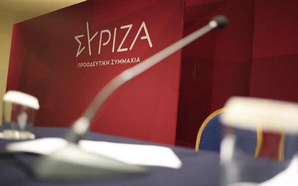 Όταν ξεχειλίζει η «αντισυστημική» λίμπιντο. Του Μάκη Βοϊτσίδη