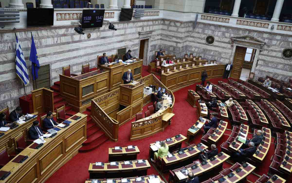 Κατατέθηκε στη Βουλή προς συζήτηση και ψήφιση το νέο νομοσχέδιο του υπουργείου Τουρισμού