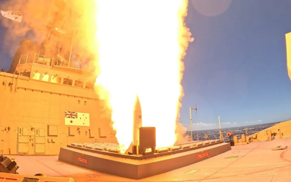 Η Αυστραλία αγοράζει από τις ΗΠΑ πυραύλους «τεχνολογίας αιχμής» αξίας 4,3 δισ. ευρώ