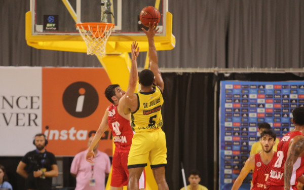 Μπάσκετ: Ο Άρης πλήρωσε την κακή τέταρτη περίοδο και έχασε από τη Χάποελ Ιερουσαλήμ στο Παλέ (βίντεο)