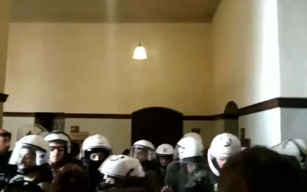 ΑΠΘ: Η ανακοίνωση της ΕΛ.ΑΣ για την χθεσινή ένταση και τον απεγκλωβισμό του Πρύτανη