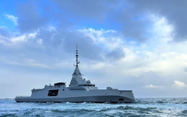 Γαλλία: Η πρώτη φρεγάτα άμυνας και παρέμβασης ξεκινά θαλάσσιες δοκιμές - Τι περιμένει η Ελλάδα
