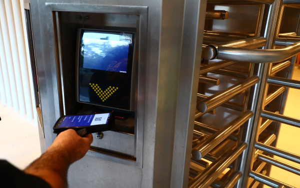 Δύο νέες δυνατότητες στο Gov.gr Wallet για την είσοδο στα γήπεδα