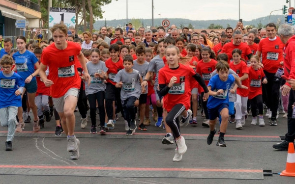 Θεσσαλονίκη: Ολοκληρώθηκε ο 12ος Διεθνής Νυχτερινός Ημιμαραθώνιος