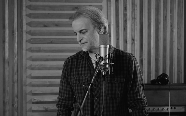 Θεσσαλονίκη: Ο Μίλτος Πασχαλίδης «με επίσημο ένδυμα» στο Μέγαρο Μουσικής