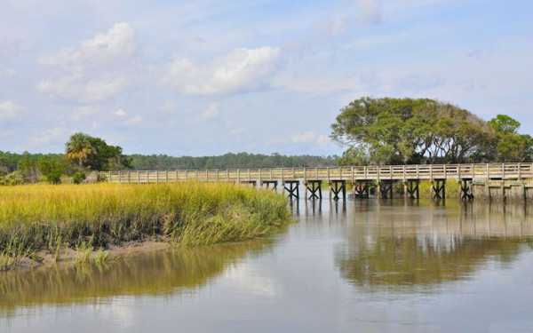 Κατέρρευσε πεζογέφυρα στο Σαπέλο των ΗΠΑ - Σκοτώθηκαν 7 άνθρωποι