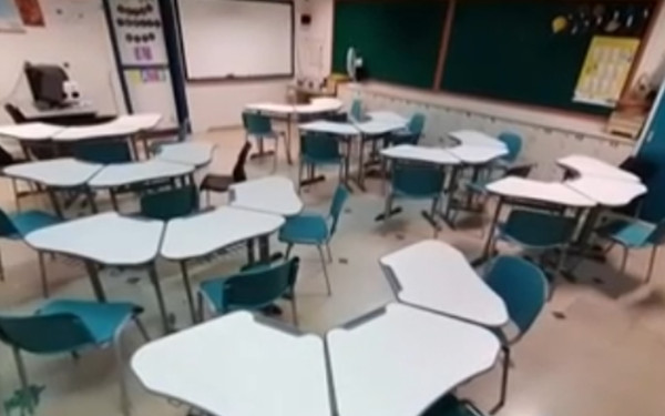 Θεσσαλονίκη: Σχολείο-υπόδειγμα λειτουργεί με αυτόματες βρύσες, απινιδωτή και πολύχρωμες αίθουσες στον Εύοσμο (βίντεο)