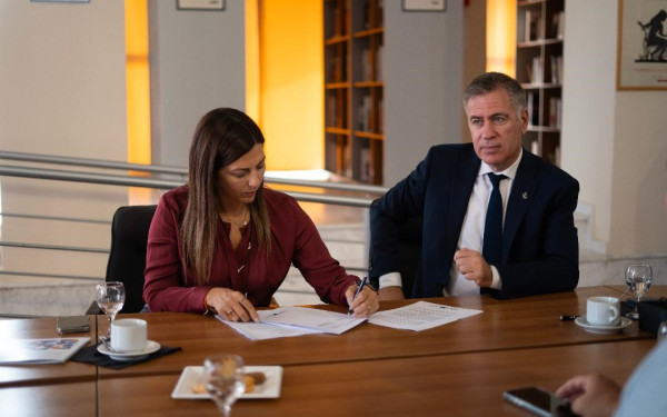 Παιδαγωγικό πρόγραμμα σε βρεφικούς, βρεφονηπιακούς και παιδικούς σταθμούς για παιδιά έως και 4 ετών