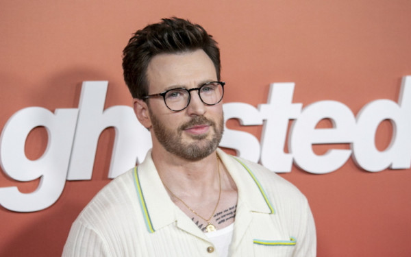 Κρις Έβανς: Σε μπαρ της Δράμας για ποτό ο πρωταγωνιστής της ταινίας Sacrifice