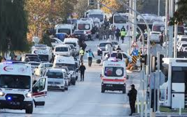 Τουρκία: Δικαστής θύμα απόπειρας γυναικοκτονίας μέσα σε δικαστήριο από τον πρώην σύζυγό της