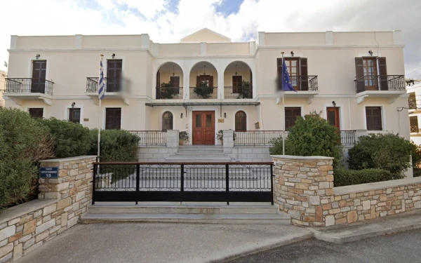 Υπόθεση υπεξαίρεσης στην Καθολική Εκκλησία: Εκτός Ελλάδας ένας από τους εμπλεκόμενους καθολικούς ιερείς