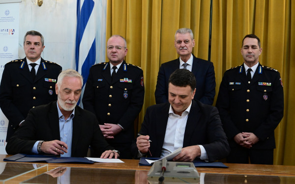 Υπεγράφη η προμήθεια 20 πλωτών πυροσβεστικών και διασωστικών μέσων