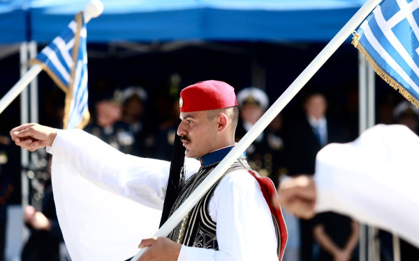 Η Θεσσαλονίκη γιορτάζει τον Πολιούχο της και την επέτειο της 28ης Οκτωβρίου - ΔΕΙΤΕ LIVE το Αρχερατικό Συλλείτουργο στον Αγ. Δημήτριο
