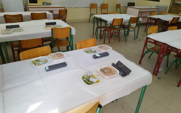 Ξεκίνησε η διανομή σχολικών γευμάτων στα σχολεία του Δήμου Καλαμαριάς (φωτ,)
