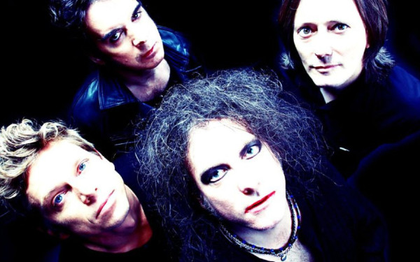 Βρετανία: Πέθανε ο Πέρι Μπαμόντε, κιθαρίστας και κιμποττίστας των Cure