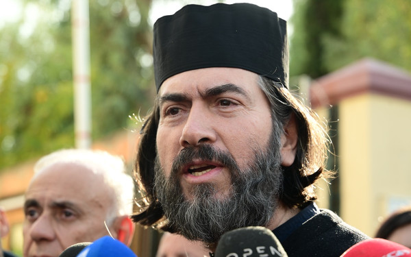 Οι πρώτες δηλώσεις του π. Αντωνίου: «Είμαι αθώος, θα δώσω τη μάχη μου» (βίντεο)