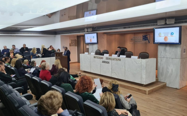 ΒΕΑ: Γυναίκες επιχειρηματίες θέλουν αντικαταστάτριες για εργαζόμενες νέες μητέρες