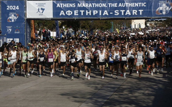 Ξεκίνησε ο 41ος Αυθεντικός Μαραθώνιος - Δείτε ζωντανά