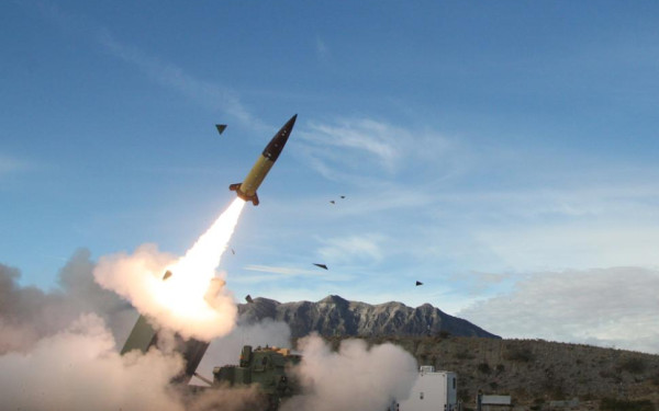 Β. Κορέα: Εκτοξεύει βαλλιστικούς πυραύλους προς τη Δυτική Θάλασσα