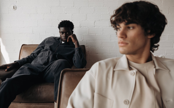 Royal Denim: Το ελληνικό brand από τη Θεσσαλονίκη που ανέδειξε την υψηλή αισθητική και τον πρωτοποριακό σχεδιασμό