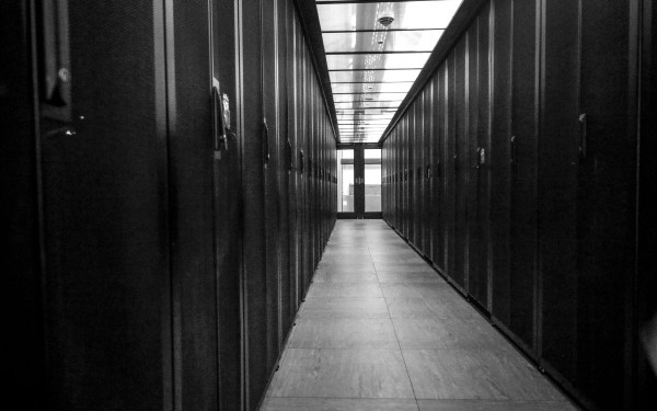 Ένα καλό παράδειγμα για το πώς χτυπιέται το ρουσφέτι. Του Νίκου Οικονόμου