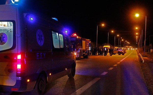 Τροχαίο στον ΒΟΑΚ στην Κρήτη - Εγκλωβίστηκαν 3 άνθρωποι