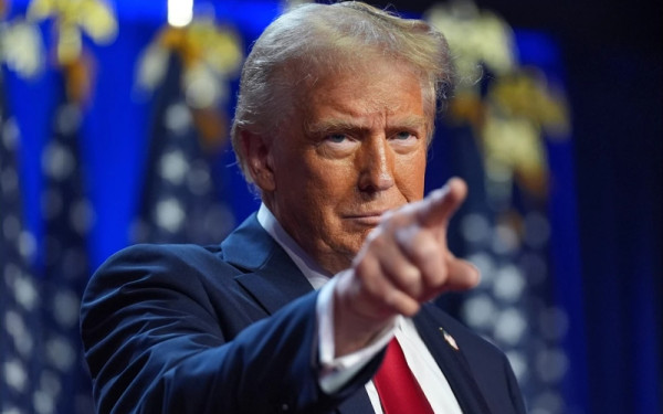 Ο Τραμπ επιστρέφει στον Λευκό Οίκο - Στη δημοσιότητα το πορτρέτο του