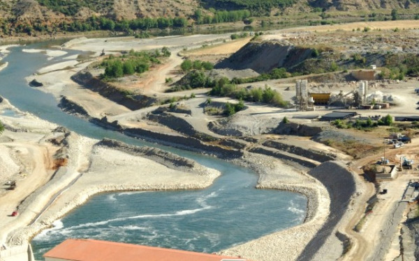 Γαλλία: H αλόγιστη χρήση του φυτοφαρμάκου flufenacet έχει μολύνει τους υδάτινους πόρους