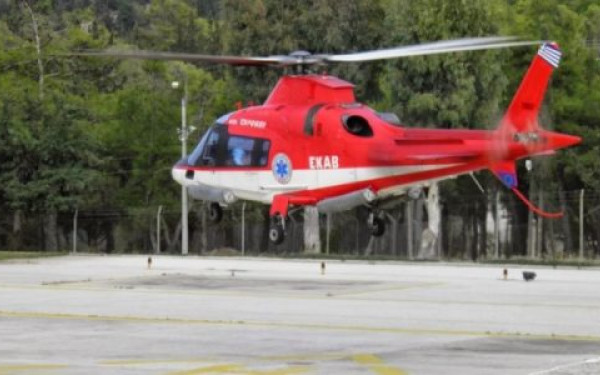 Κλείνει η βάση αεροδιακομιδών του ΕΚΑΒ στο Άκτιο- Ακάλυπτη Ήπειρος και Ιόνια Νησιά