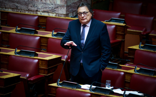 Αλέξανδρος Αυλωνίτης στη «ΜτΚ»: Ανοικτό στην κοινωνία το κόμμα Κασσελάκη