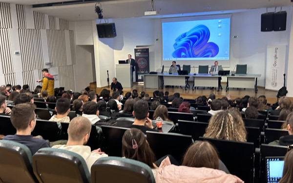ΑΠΘ - Google: Ξεκινούν τα σεμινάρια Κυβερνοασφάλειας ΑΠΘ - Google: Ξεκινούν τα σεμινάρια Κυβερνοασφάλειας