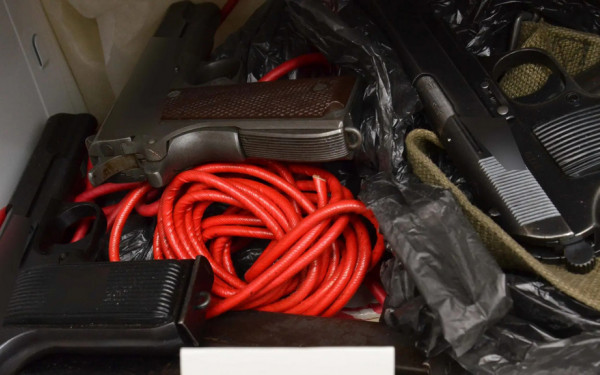 Μ. Χρυσοχοΐδης - Γιάφκα στο Παγκράτι: «Η αποθήκη όπου βρέθηκαν τα όπλα ήταν επισκέψιμη»