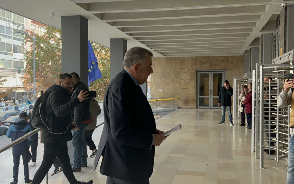 Θεσσαλονίκη: Επείγουσα έρευνα και αυτόφωρες συλλήψεις ζήτησε ο εισαγγελέας μετά την καταγγελία του Ν. Ταχιάου