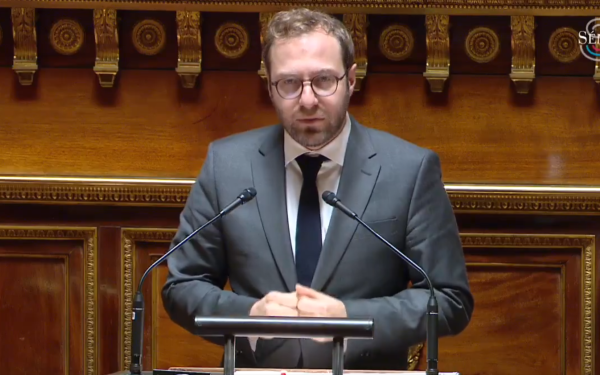 Α. Αρμάν: «Η Γαλλία βρίσκεται σε σημείο καμπής εξαιτίας της αβεβαιότητας για τον προϋπολογισμό της χώρας»