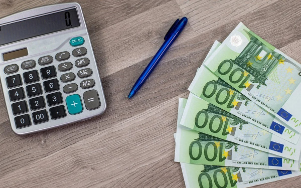 Ενισχύσεις 600 εκατ. ευρώ τον Νοέμβριο σε περίπου 2,5 εκατομμύρια πολίτες- Ποιοι είναι οι δικαιούχοι