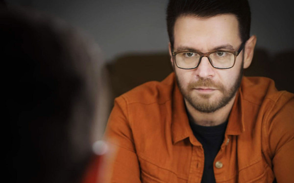 Πετριχώρα: Πώς μία κοινωνία θυσιάζει αθώους για τα συμφέροντά της