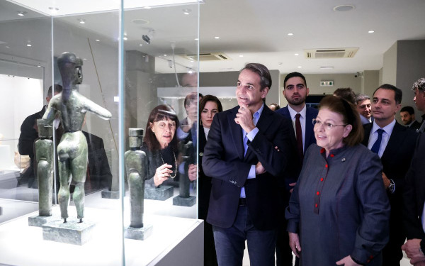 Στα εγκαίνια της έκθεσης «Εκατόμπολις - Ο κόσμος της αρχαϊκής Κρήτης» ο Κ. Μητσοτάκης (φωτ.)