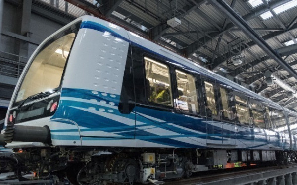 Θεσσαλονίκη: Έβαψαν με σπρέι βαγόνια του Μετρό στο αμαξοστάσιο της Πυλαίας